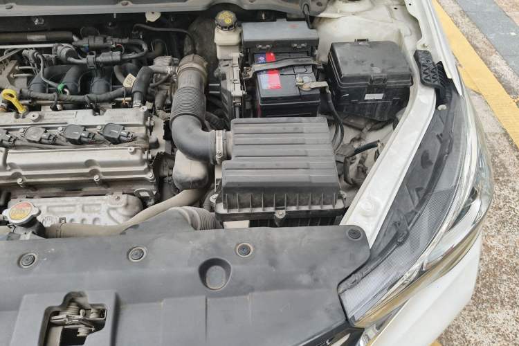 Used CHANGAN Alsvin 2019 1.5L DCT Luxury Version China VI Standard Engine Bay Left