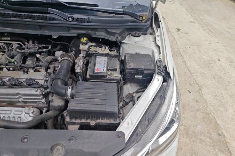 Used CHANGAN Alsvin 2019 1.5L DCT Luxury Version China VI Standard Engine Bay Left