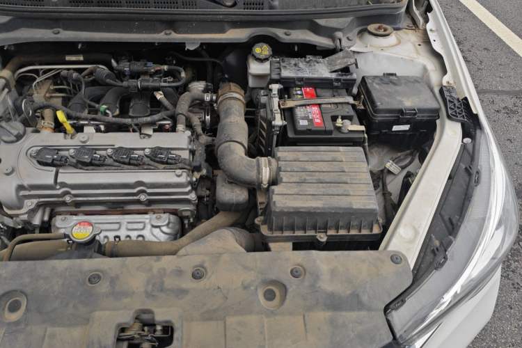 Used CHANGAN Alsvin 2019 1.5L DCT Comfort Model China VI Standard Engine Bay Left