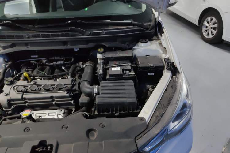 Used CHANGAN Alsvin 2019 1.5L DCT Comfort Model China VI Standard Engine Bay Left