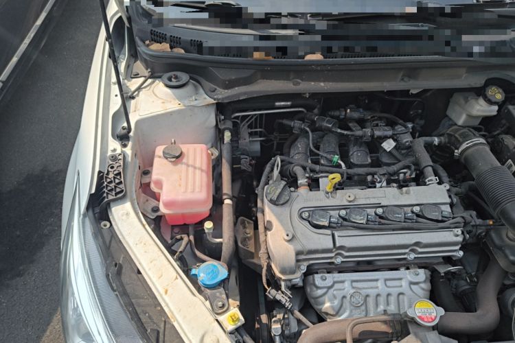 Used CHANGAN Alsvin 2019 1.5L DCT Comfort Model China VI Standard Engine Bay Right