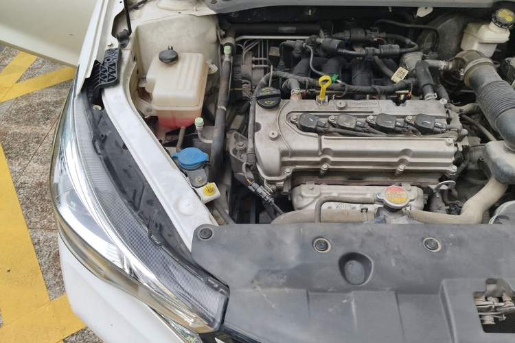 Used CHANGAN Alsvin 2019 1.5L DCT Luxury Version China VI Standard Engine Bay Right