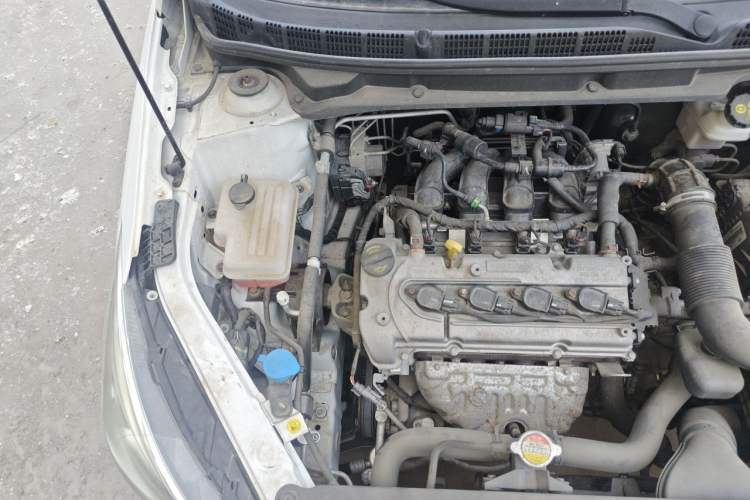 Used CHANGAN Alsvin 2019 1.5L DCT Comfort Model China VI Standard Engine Bay Right
