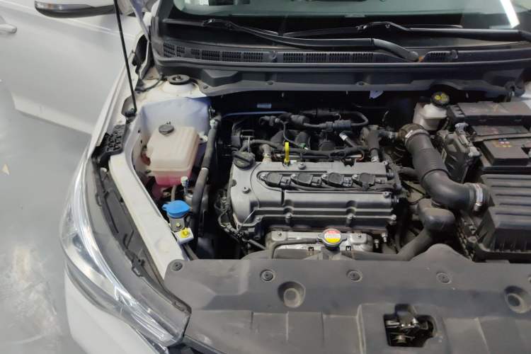 Used CHANGAN Alsvin 2019 1.5L DCT Comfort Model China VI Standard Engine Bay Right