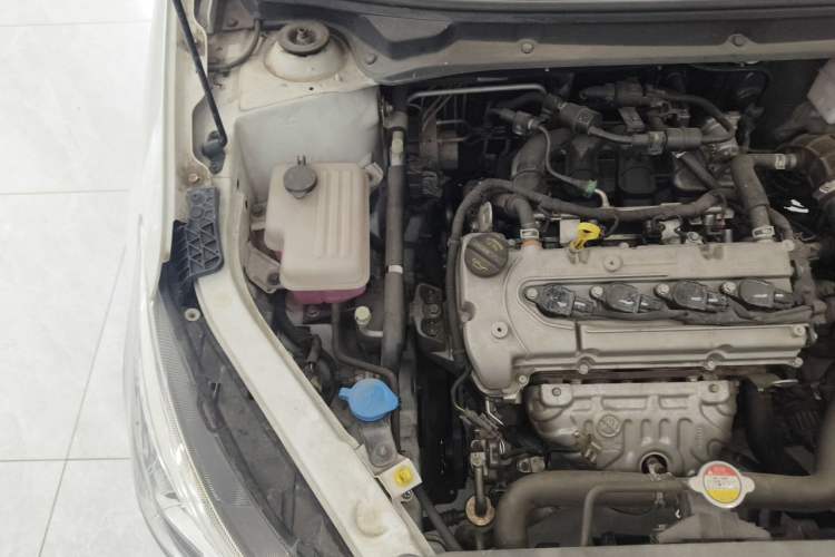 Used CHANGAN Alsvin 2019 1.5L DCT Luxury Version China VI Standard Engine Bay Right