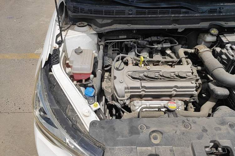Used CHANGAN Alsvin 2019 1.5L DCT Luxury Version China VI Standard Engine Bay Right