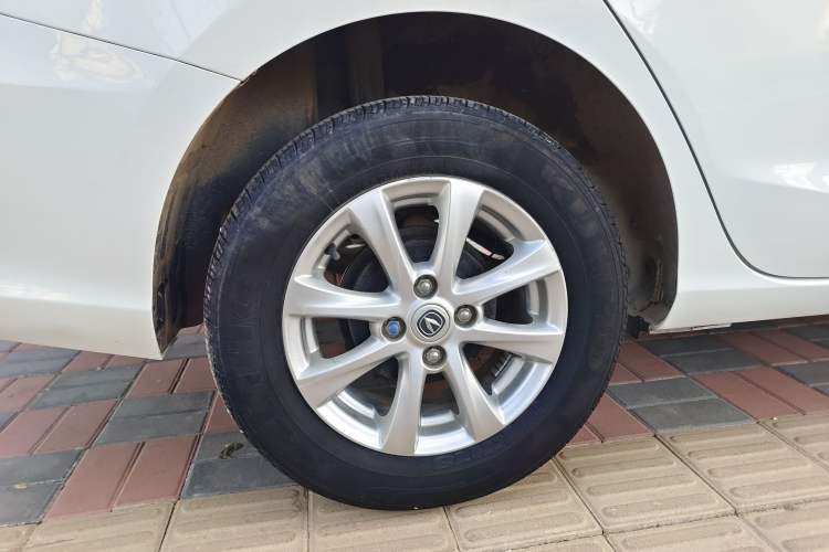 Used CHANGAN Alsvin 2019 1.5L DCT Comfort Model China VI Standard Exterior 14