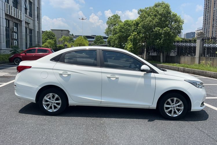 Used CHANGAN Alsvin 2019 1.5L DCT LianDong Cloud Edition Exterior 2