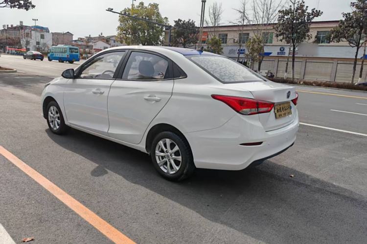 Used CHANGAN Alsvin 2019 1.5L DCT Comfort Model China VI Standard Exterior 2