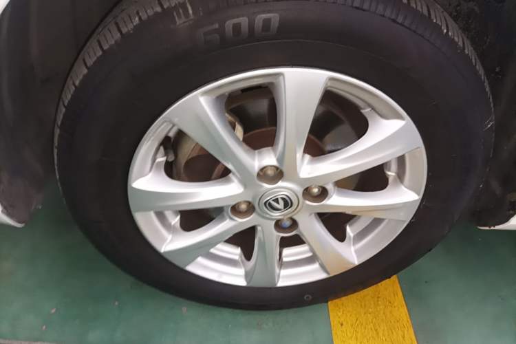 Used CHANGAN Alsvin 2019 1.5L DCT Comfort Model China VI Standard Exterior 4
