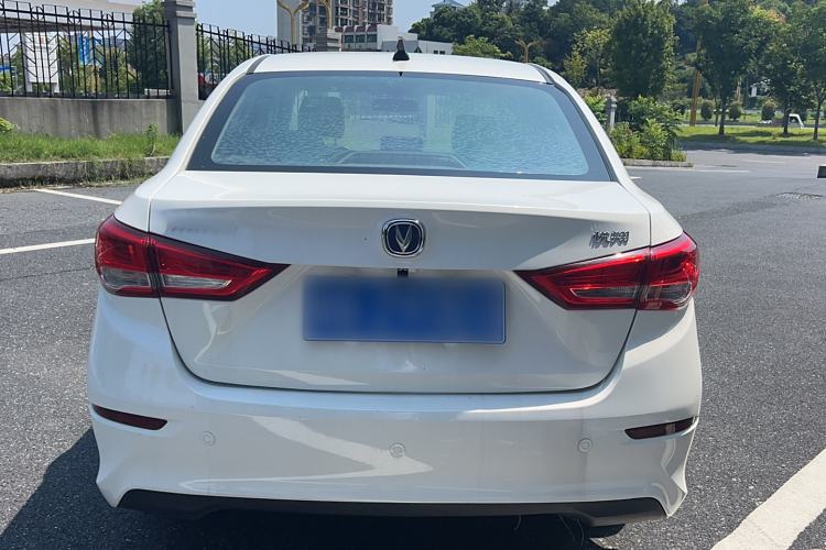 Used CHANGAN Alsvin 2019 1.5L DCT Comfort Model China VI Standard Exterior 4