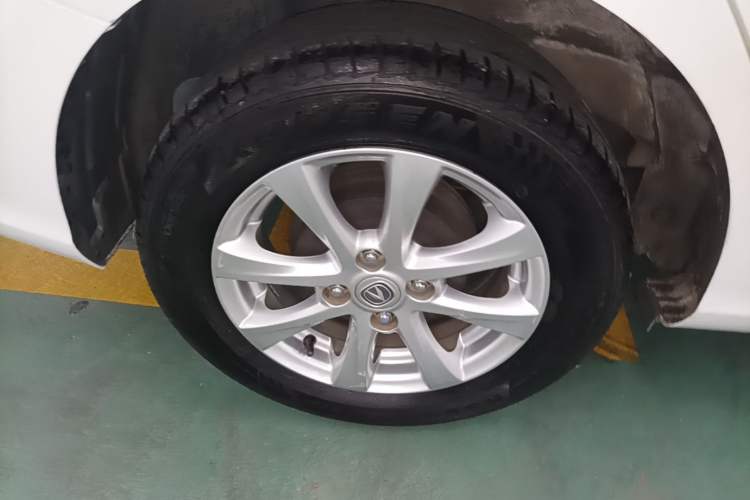 Used CHANGAN Alsvin 2019 1.5L DCT Comfort Model China VI Standard Exterior 5