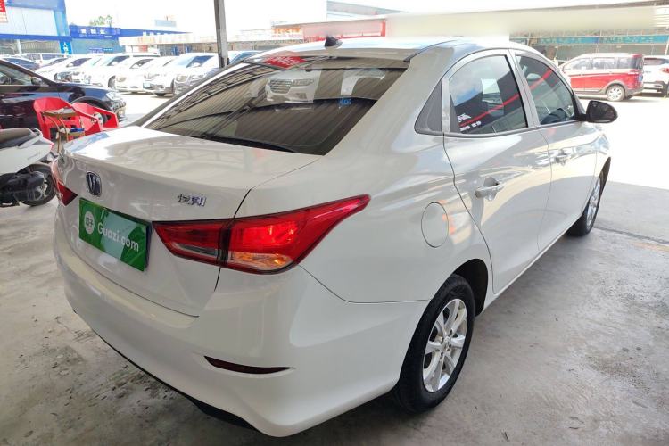 Used CHANGAN Alsvin 2019 1.4L Manual Comfort Edition China VI Standard Exterior 5