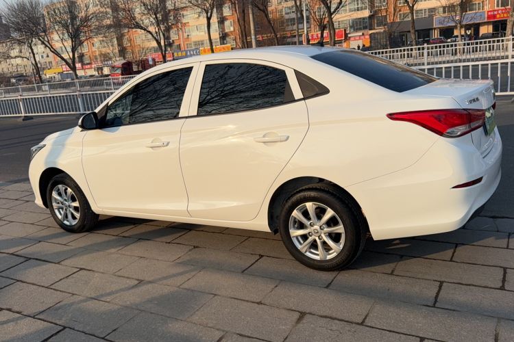 Used CHANGAN Alsvin 2019 1.4L Manual Comfort Edition China VI Standard Exterior 7