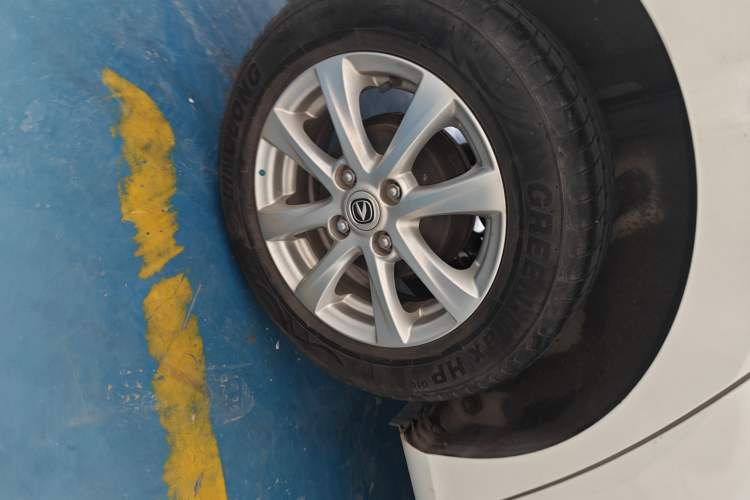 Used CHANGAN Alsvin 2019 1.5L DCT Comfort Model China VI Standard Exterior 8