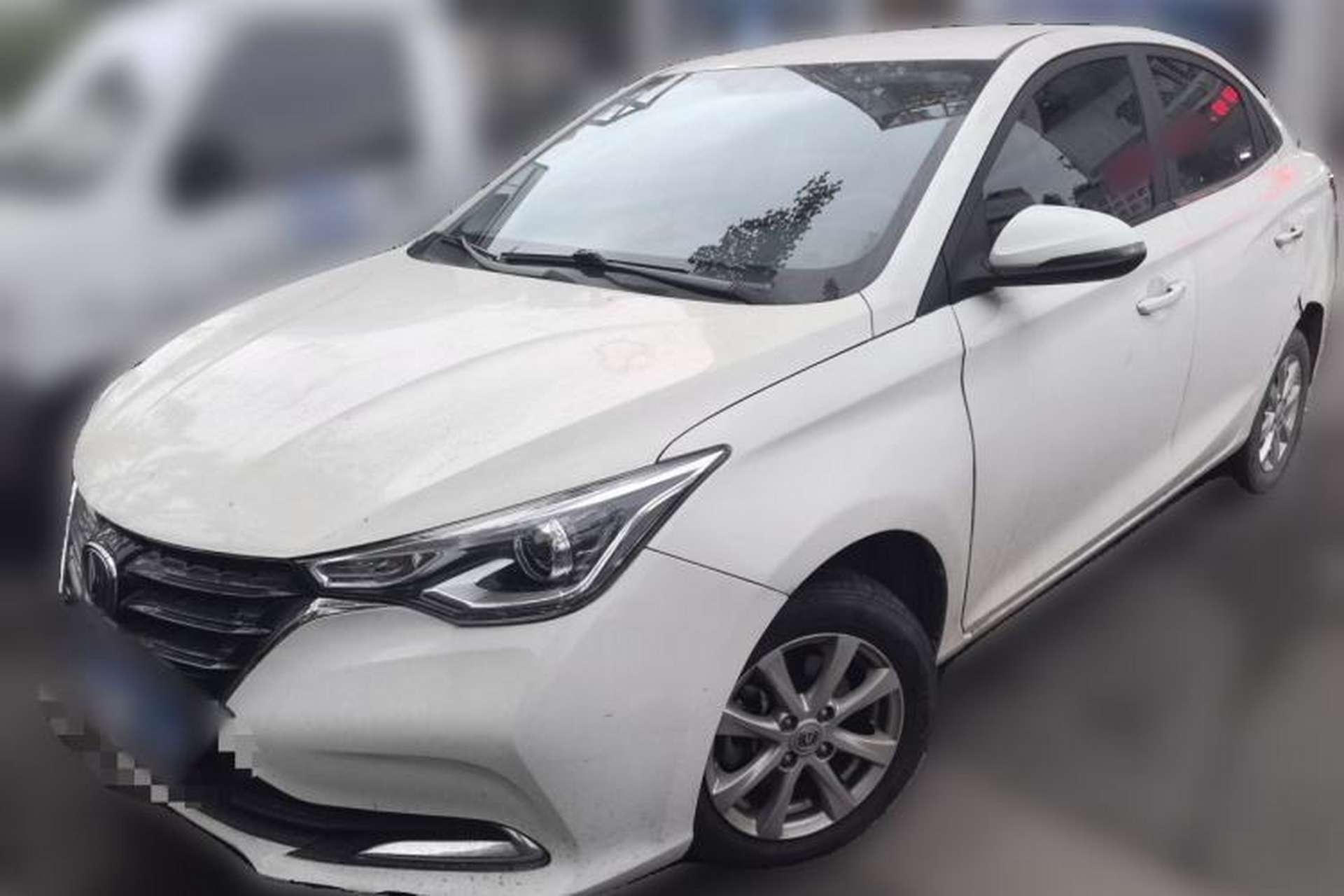 Used CHANGAN Alsvin 2019 1.5L DCT Luxury Version China VI Standard Front Left 45 Deg