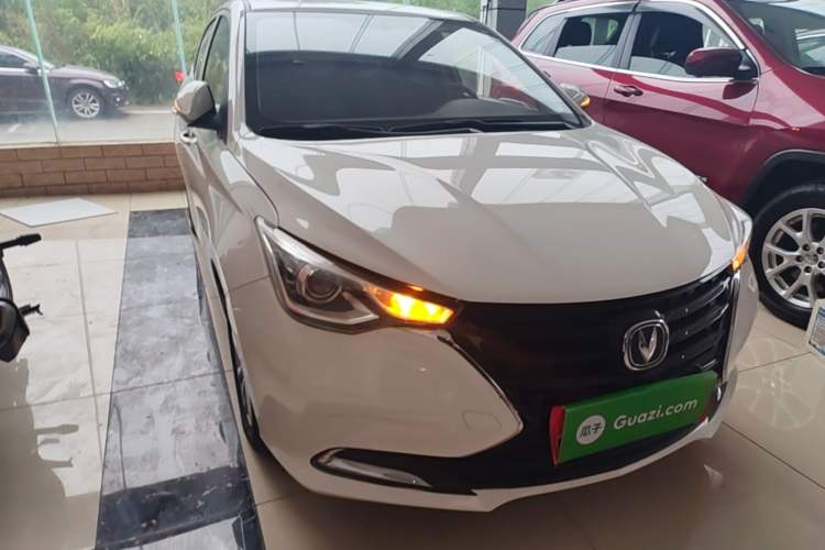 Used CHANGAN Alsvin 2019 1.4L Manual Comfort Edition China VI Standard Front Right 45 Deg