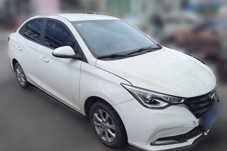 Used CHANGAN Alsvin 2019 1.5L DCT Luxury Version China VI Standard Front Right 45 Deg