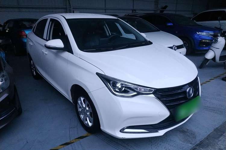 Used CHANGAN Alsvin 2019 1.5L DCT Comfort Model China VI Standard Front Right 45 Deg