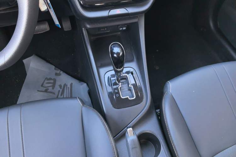 Used CHANGAN Alsvin 2019 1.5L DCT LianDong Cloud Edition Gear Lever