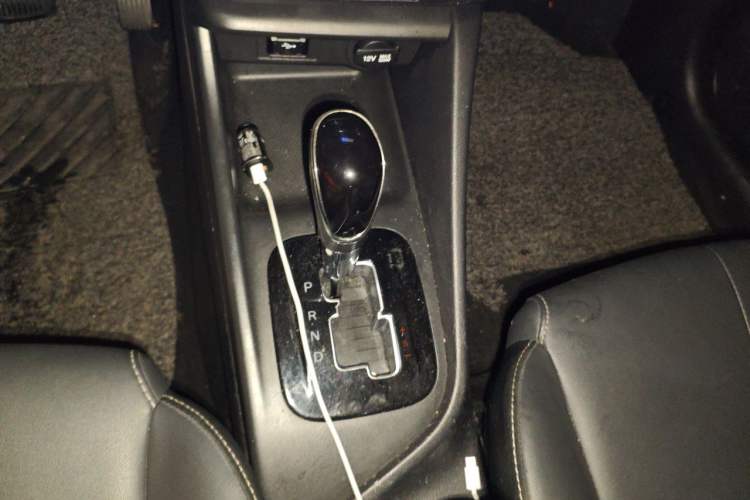 Used CHANGAN Alsvin 2019 1.5L DCT Comfort Model China VI Standard Gear Lever