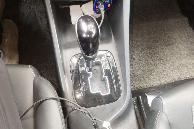 Used CHANGAN Alsvin 2019 1.5L DCT Comfort Model China VI Standard Gear Lever
