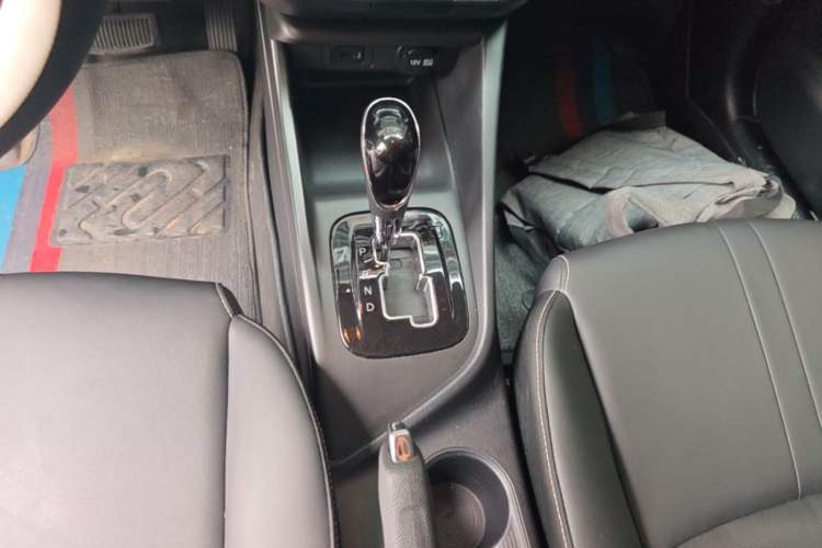 Used CHANGAN Alsvin 2019 1.5L DCT LianDong Cloud Edition Gear Lever