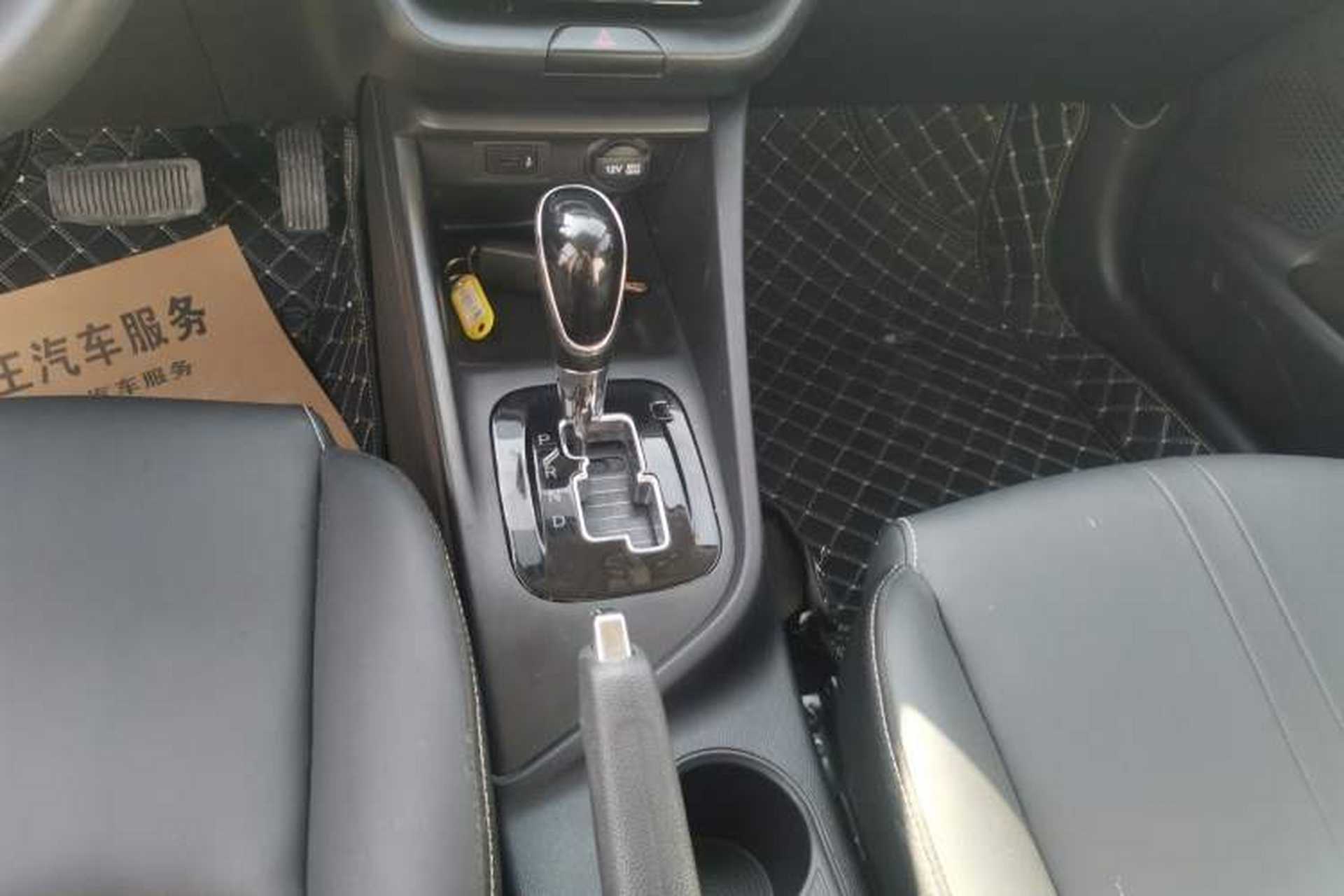 Used CHANGAN Alsvin 2019 1.5L DCT Comfort Model China VI Standard Gear Lever