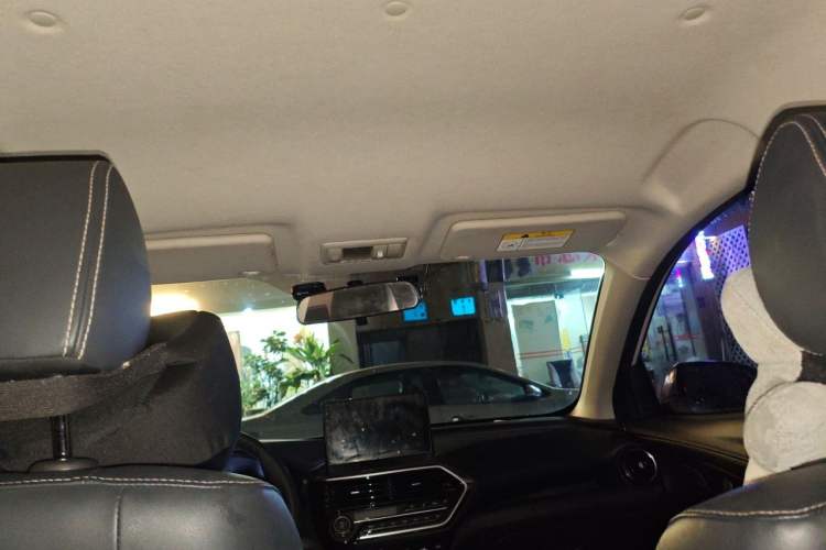 Used CHANGAN Alsvin 2019 1.5L DCT Comfort Model China VI Standard Headliner