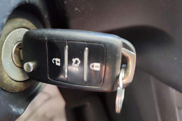 Used CHANGAN Alsvin 2019 1.4L Manual Comfort Edition China VI Standard Interior 1
