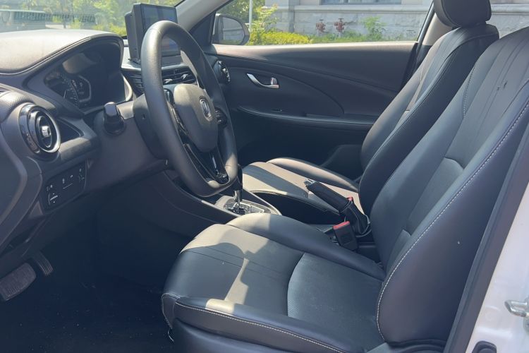 Used CHANGAN Alsvin 2019 1.5L DCT Comfort Model China VI Standard Interior 1