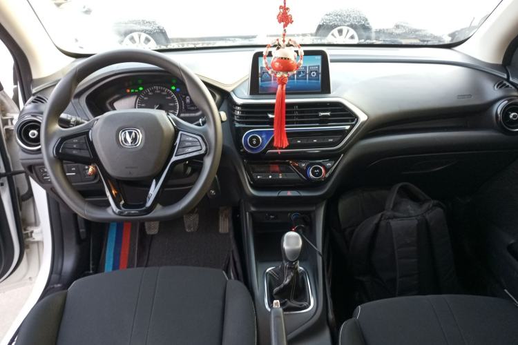 Used CHANGAN Alsvin 2019 1.4L Manual Comfort Edition China VI Standard Interior 2