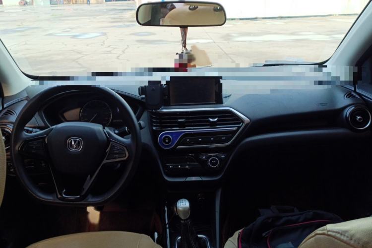 Used CHANGAN Alsvin 2019 1.4L Manual Comfort Edition China VI Standard Interior 2