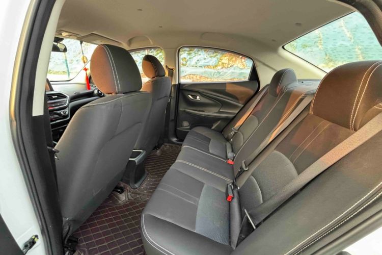 Used CHANGAN Alsvin 2019 1.4L Manual Comfort Edition China VI Standard Interior 3