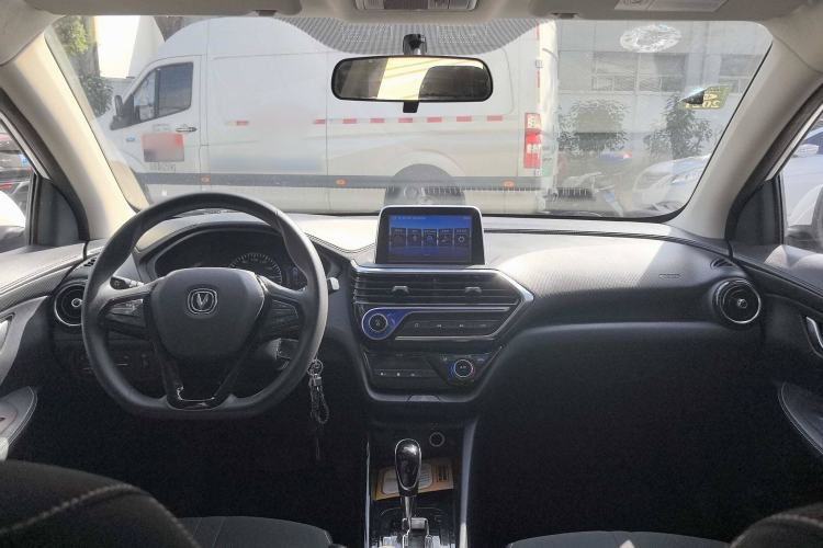 Used CHANGAN Alsvin 2019 1.5L DCT Comfort Model China VI Standard Interior 3