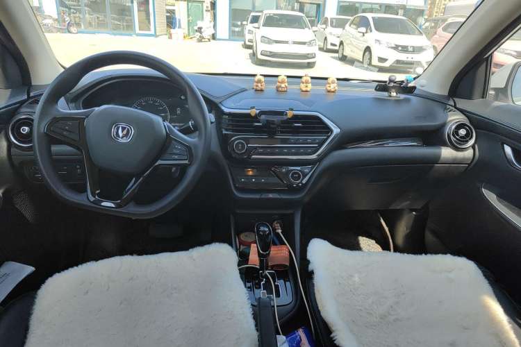 Used CHANGAN Alsvin 2019 1.5L DCT LianDong Cloud Edition Interior 3