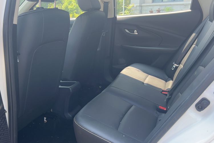 Used CHANGAN Alsvin 2019 1.5L DCT Comfort Model China VI Standard Interior 3