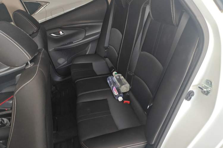 Used CHANGAN Alsvin 2019 1.5L DCT Comfort Model China VI Standard Interior 4