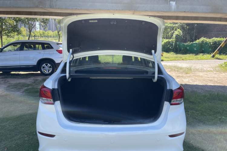 Used CHANGAN Alsvin 2019 1.5L DCT LianDong Cloud Edition Interior 4