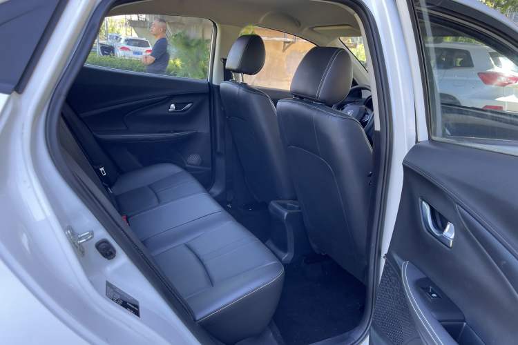 Used CHANGAN Alsvin 2019 1.5L DCT LianDong Cloud Edition Interior 5
