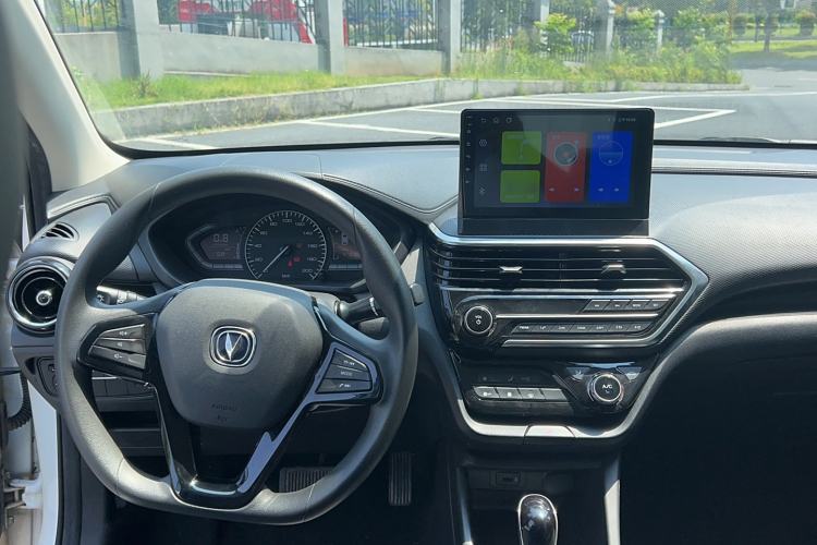 Used CHANGAN Alsvin 2019 1.5L DCT Comfort Model China VI Standard Interior 6