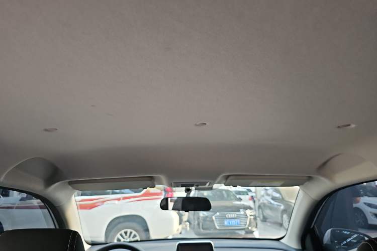 Used CHANGAN Alsvin 2019 1.4L Manual Comfort Edition China VI Standard Interior 7
