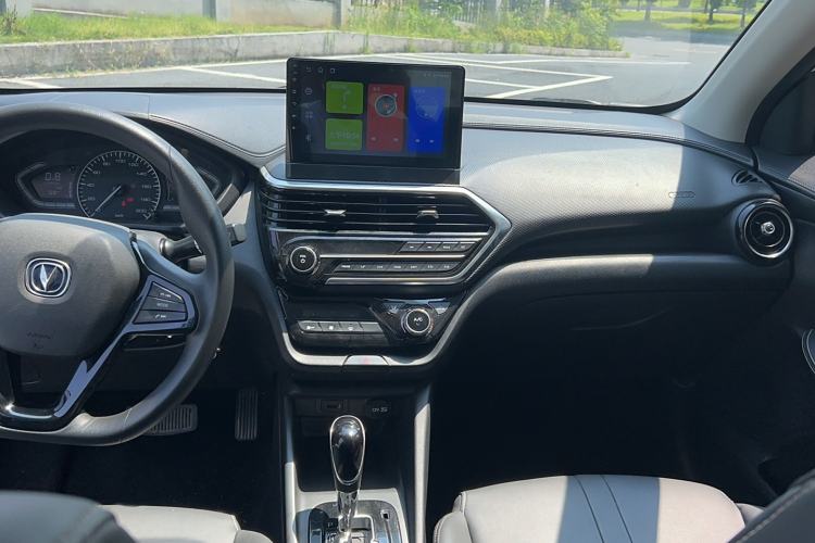 Used CHANGAN Alsvin 2019 1.5L DCT Comfort Model China VI Standard Interior 7