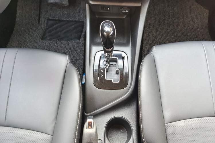 Used CHANGAN Alsvin 2019 1.5L DCT Comfort Model China VI Standard Interior 9