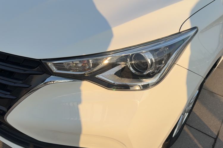 Used CHANGAN Alsvin 2019 1.4L Manual Comfort Edition China VI Standard Left Front Headlight