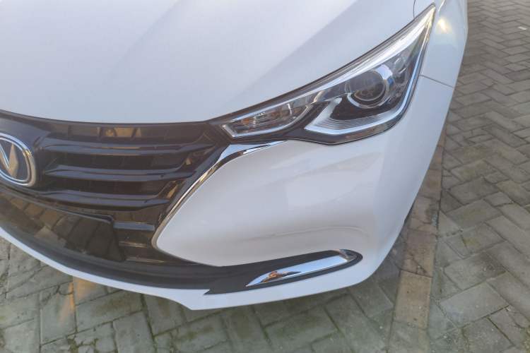 Used CHANGAN Alsvin 2019 1.4L Manual Comfort Edition China VI Standard Left Front Headlight