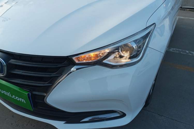 Used CHANGAN Alsvin 2019 1.4L Manual Comfort Edition China VI Standard Left Front Headlight