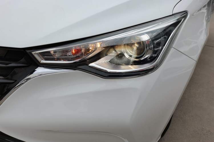 Used CHANGAN Alsvin 2019 1.5L DCT LianDong Cloud Edition Left Front Headlight