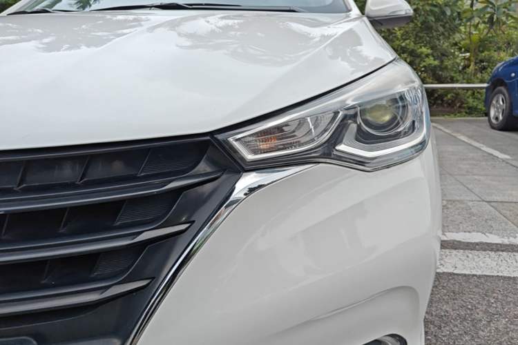 Used CHANGAN Alsvin 2019 1.5L DCT Comfort Model China VI Standard Left Front Headlight