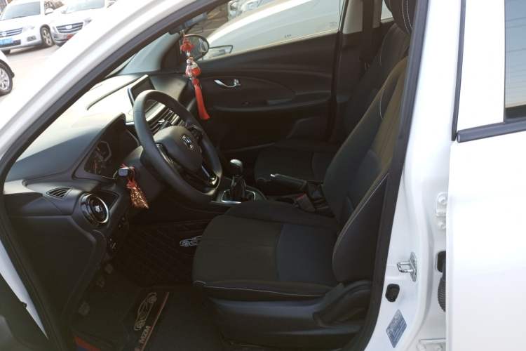 Used CHANGAN Alsvin 2019 1.4L Manual Comfort Edition China VI Standard Left Front Seat